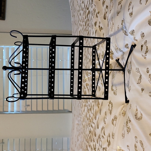 Earring display - Picture 1 of 2